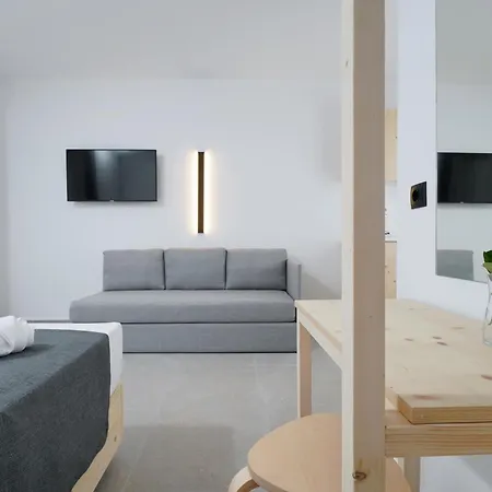 Apartahotel Emerial Deluxe Seaside