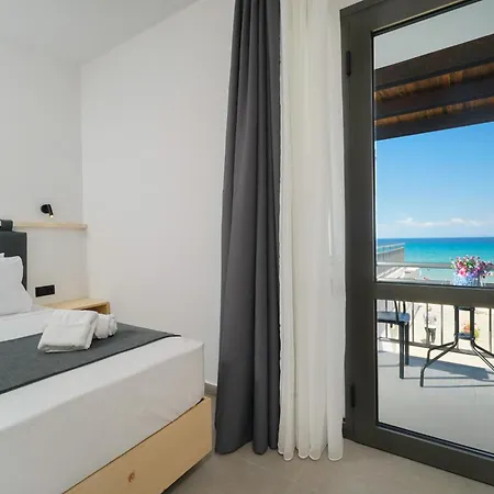 Emerial Deluxe Seaside Скала Потамияс