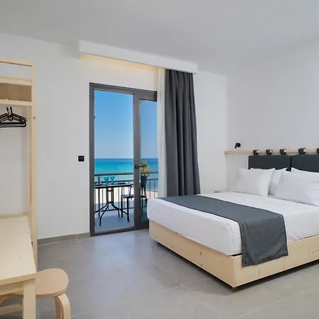 Emerial Deluxe Seaside Aparthotel 3*