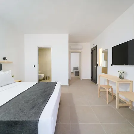 Emerial Deluxe Seaside Aparthotel