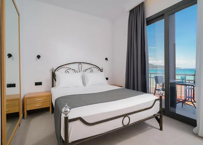 Emerial Deluxe Seaside Hotel de apartamente Skala Potamia