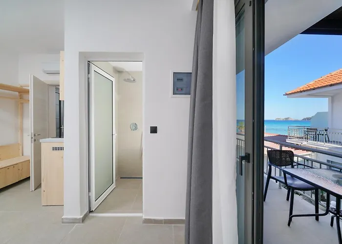 Emerial Deluxe Seaside Hotel de apartamente