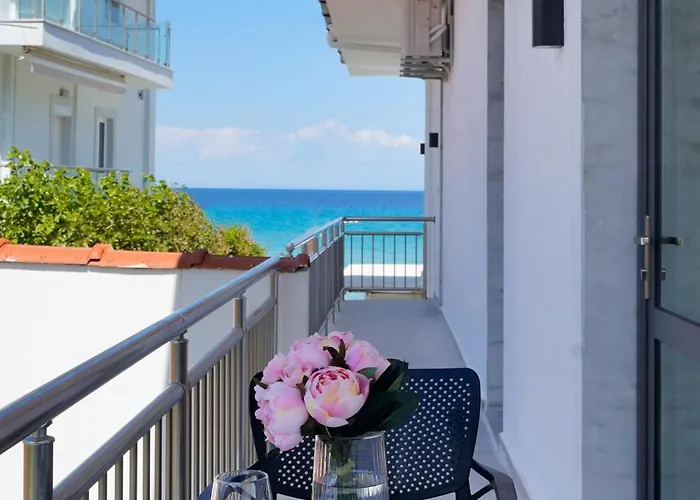 Emerial Deluxe Seaside 3* Skala Potamia